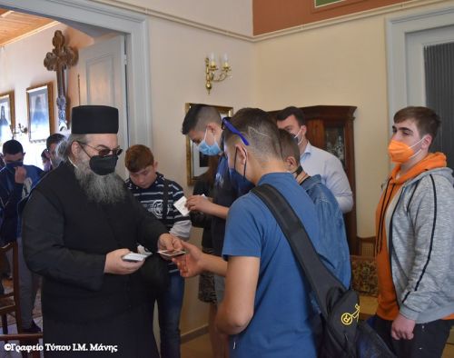 <b>Navigation tip:</b> Hover mouse on top of the right or left side of the image to see the next or previous image respectively.<br /><br />You are browsing images from the article:<br /><span class="sigProPopupCaption">&Tau;&eta; &Mu;&eta;&tau;&rho;ό&pi;&omicron;&lambda;&eta; &Mu;ά&nu;&eta;&sigmaf; &epsilon;&pi;&iota;&sigma;&kappa;έ&phi;&theta;&eta;&kappa;&alpha;&nu; &mu;&alpha;&theta;&eta;&tau;έ&sigmaf; &kappa;&alpha;&tau;&eta;&chi;&eta;&tau;&iota;&kappa;ώ&nu; &tau;&omicron;&upsilon; Ά&rho;&gamma;&omicron;&upsilon;&sigmaf;</span>