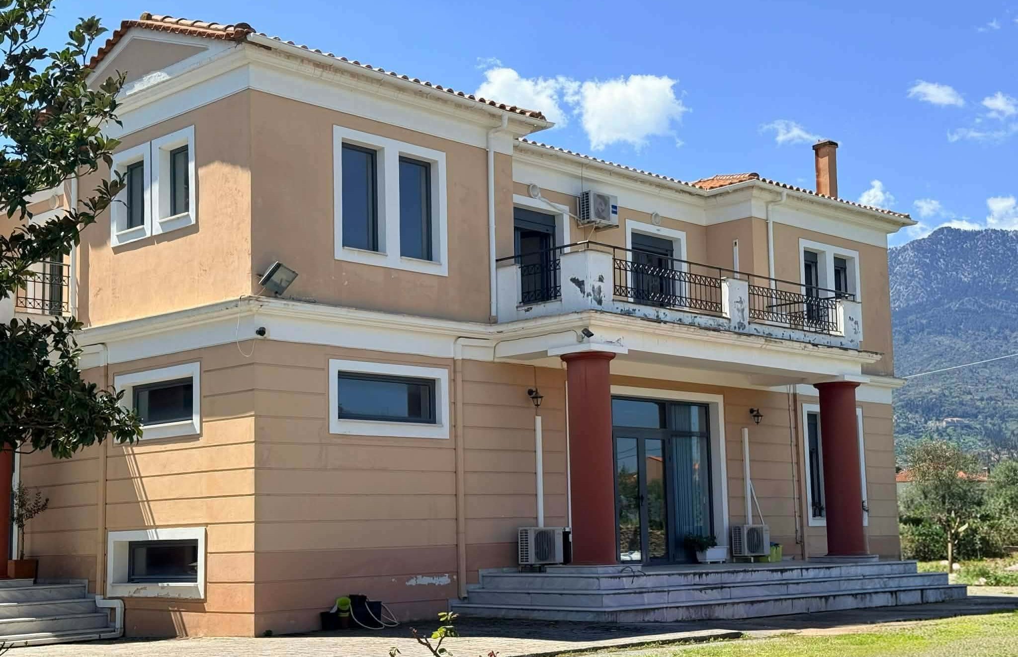 oikonomikes ypiresies d.spartis 2