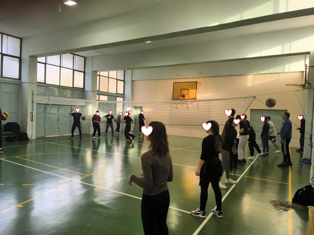 Στο 2ο ΓΕΛ Σπάρτης για τα «μυστικά» του βόλεϊ ο ομοσπονδιακός προπονητής Ι. Ρηγάκος