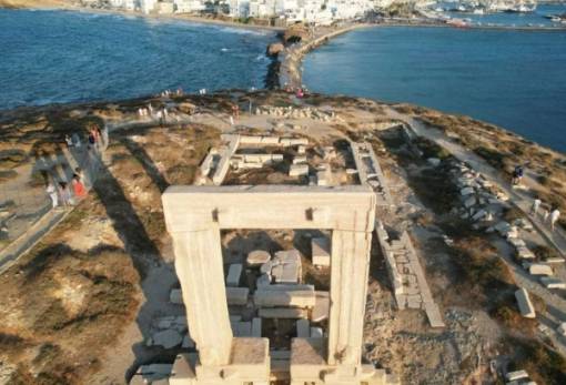 Το νησιωτικό τοπίο της Νάξου στο επίκεντρο της διαμάχης για τα αιολικά