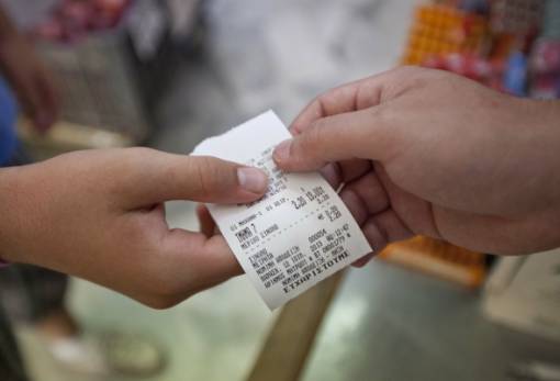 ΑΑΔΕ: Πάνω από 200.000 καταγγελίες στο «Appodixi» για φοροδιαφυγή και λαθρεμπόριο