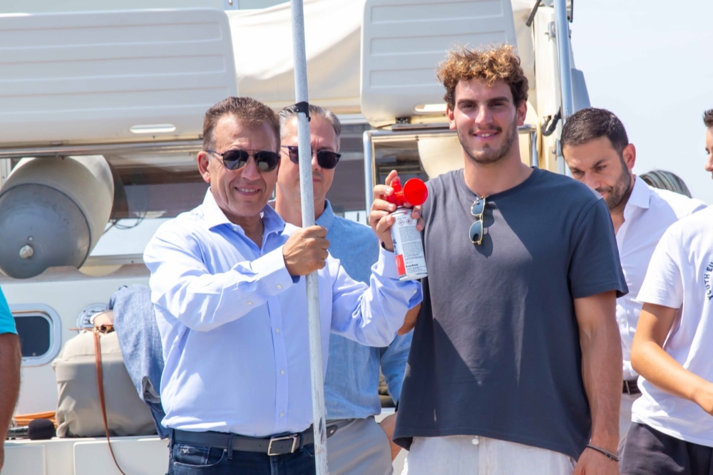 &Eta; &Lambda;&alpha;&kappa;&omega;&nu;ί&alpha; &pi;&alpha;&rho;&omicron;ύ&sigma;&alpha; &sigma;&tau;&omicron;&nu; &alpha;&pi;ό&pi;&lambda;&omicron;&upsilon; &tau;&omicron;&upsilon; &Delta;&iota;&epsilon;&theta;&nu;&omicron;ύ&sigmaf; &Iota;&sigma;&tau;&iota;&omicron;&pi;&lambda;&omicron;ϊ&kappa;&omicron;ύ &Alpha;&gamma;ώ&nu;&alpha; Ά&nu;&delta;&rho;&omicron;&upsilon;