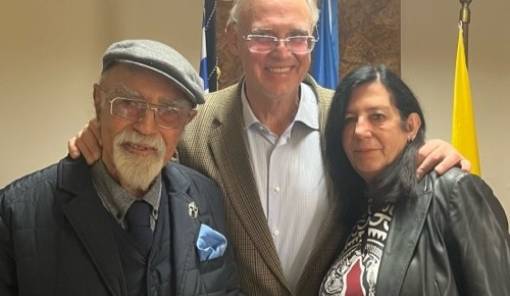 &Sigma;&tau;&alpha; &alpha;&zeta;ή&tau;&eta;&tau;&alpha; &eta; &delta;&omega;&rho;&epsilon;ά &tau;&eta;&sigmaf; &nu;&omicron;&mu;&iota;&sigma;&mu;&alpha;&tau;&iota;&kappa;ή&sigmaf; &sigma;&upsilon;&lambda;&lambda;&omicron;&gamma;ή&sigmaf; &Delta;. &Delta;&omicron;ύ&kappa;&alpha;;