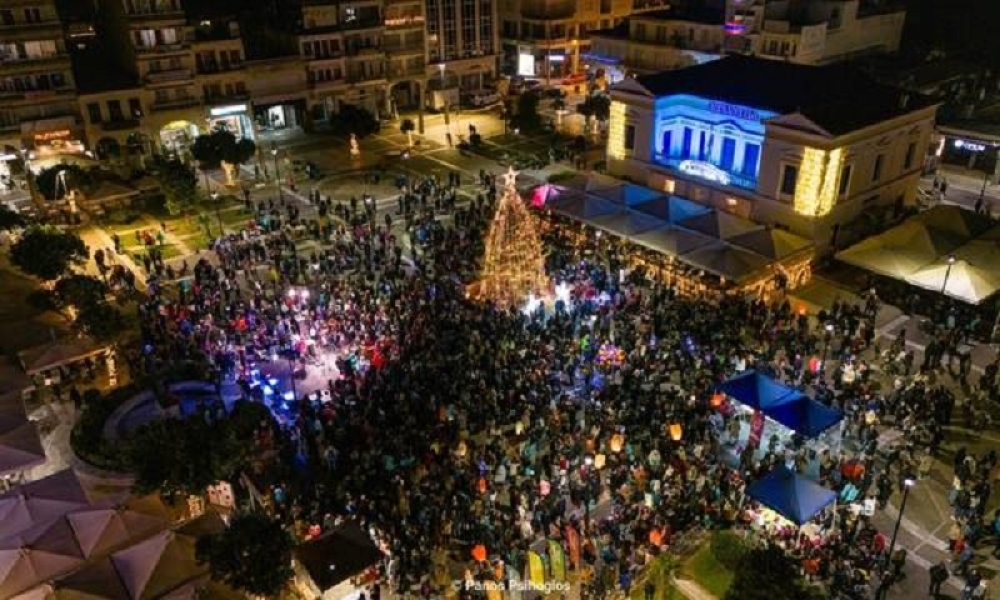 Το πνεύμα των Χριστουγέννων κατακτά τη Σπάρτη και τα χωριά