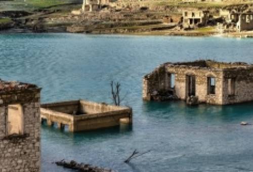 O μύθος για το Κάλλιο, το χωριό που εμφανίζεται όταν υπάρχει ξηρασία