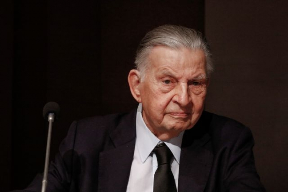 &Iota;. &Beta;&alpha;&rho;&beta;&iota;&tau;&sigma;&iota;ώ&tau;&eta;&sigmaf;: &laquo;&Eta; &kappa;&upsilon;&beta;έ&rho;&nu;&eta;&sigma;&eta; έ&kappa;&alpha;&nu;&epsilon; &lambda;ά&theta;&omicron;&sigmaf; &mu;&epsilon; &tau;&eta;&nu; &tau;&alpha;&phi;ή &tau;&omicron;&upsilon; &Kappa;&omega;&nu;&sigma;&tau;&alpha;&nu;&tau;ί&nu;&omicron;&upsilon;&raquo;