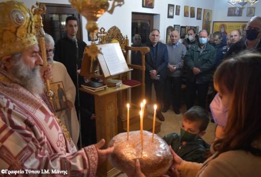 Εσπερινός για τους Αγίους Ραφαήλ, Νικόλαο και Ειρήνη τελέστηκε στο Γύθειο