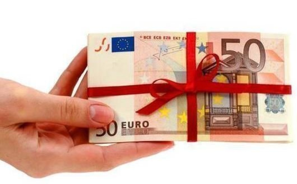 &Delta;ώ&rho;&omicron; &Pi;ά&sigma;&chi;&alpha;: Έ&omega;&sigmaf; &tau;&eta; &Mu;&epsilon;&gamma;ά&lambda;&eta; &Tau;&epsilon;&tau;ά&rho;&tau;&eta; &eta; &kappa;&alpha;&tau;&alpha;&beta;&omicron;&lambda;ή &tau;&omicron;&upsilon;