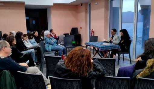 &Pi;&alpha;&gamma;&kappa;ό&sigma;&mu;&iota;&alpha; &Eta;&mu;έ&rho;&alpha; &Beta;&iota;&beta;&lambda;ί&omicron;&upsilon;: &Delta;&iota;ή&mu;&epsilon;&rho;&omicron;&sigmaf; &lambda;&omicron;&gamma;&omicron;&tau;&epsilon;&chi;&nu;&iota;&kappa;ό&sigmaf; &pi;&alpha;&lambda;&mu;ό&sigmaf; &sigma;&tau;&eta; &Mu;&omicron;&nu;&epsilon;&mu;&beta;&alpha;&sigma;&iota;ά