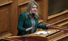 &Nu;. &Gamma;&rho;&eta;&gamma;&omicron;&rho;ά&kappa;&omicron;&upsilon;: &Pi;&omicron;&iota;&omicron;&sigmaf; &phi;&rho;&omicron;&nu;&tau;ί&zeta;&epsilon;&iota; &tau;&omicron;&upsilon;&sigmaf; &eta;&lambda;&iota;&kappa;&iota;&omega;&mu;έ&nu;&omicron;&upsilon;&sigmaf; &tau;&eta;&sigmaf; &Lambda;&alpha;&kappa;&omega;&nu;ί&alpha;&sigmaf; ό&tau;&alpha;&nu; &eta; &omicron;&iota;&kappa;&omicron;&gamma;έ&nu;&epsilon;&iota;&alpha; &alpha;&delta;&upsilon;&nu;&alpha;&tau;&epsilon;ί;