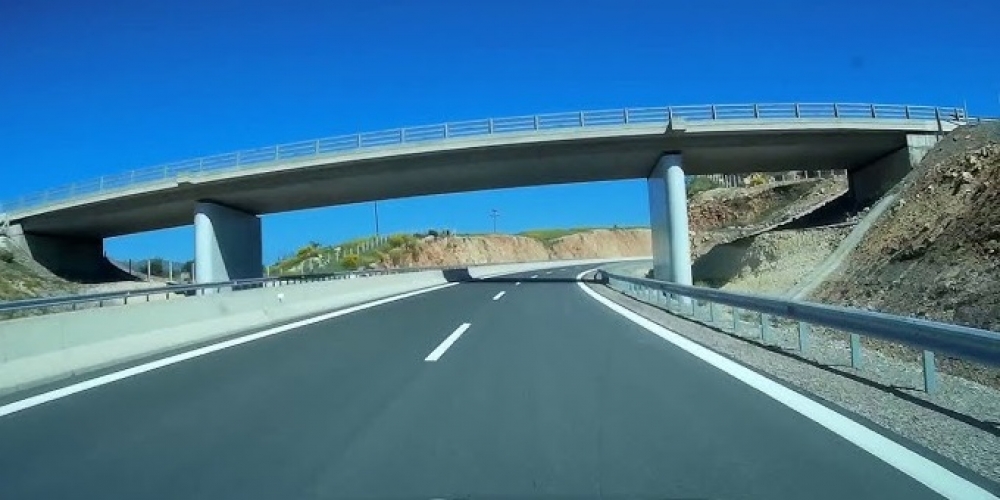 &laquo;Ά&lambda;&lambda;&eta; &mu;&iota;&alpha; &alpha;&delta;&iota;&kappa;ί&alpha; &gamma;&iota;&alpha; &tau;&eta; &Lambda;&alpha;&kappa;&omega;&nu;ί&alpha;&raquo;