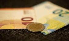 Γιατί η αύξηση των μισθών δεν φτάνει απέναντι στην ακρίβεια