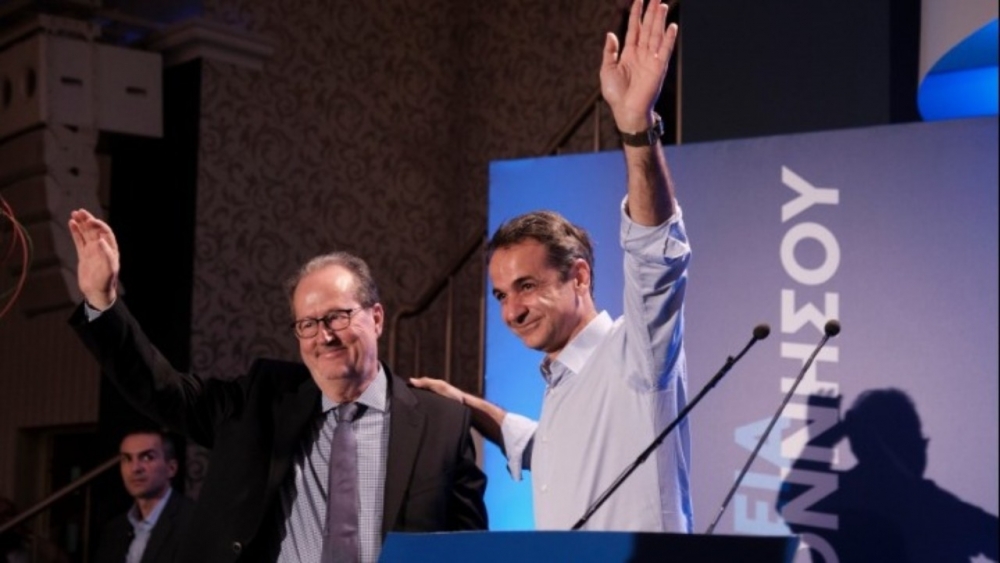 &Pi;. &Nu;ί&kappa;&alpha;&sigmaf;: &laquo;&Epsilon;&mu;&epsilon;ί&sigmaf; &omega;&sigmaf; &pi;&alpha;&rho;ά&tau;&alpha;&xi;&eta; &pi;&rho;&omicron;&epsilon;&tau;&omicron;&iota;&mu;&alpha;&zeta;ό&mu;&alpha;&sigma;&tau;&epsilon; &kappa;&alpha;&iota; &alpha;&upsilon;&xi;&alpha;&nu;ό&mu;&alpha;&sigma;&tau;&epsilon;&raquo;