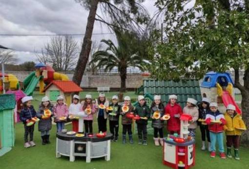 Τα έθιμα της Τσικνοπέμπτης στο εκπαιδευτήριο «Πολυχρονάκου»