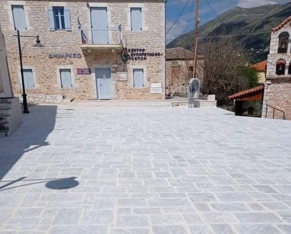 Ανάπλαση στον Κότρωνα με κυρίαρχη τη μανιάτικη πέτρα (ΦΩΤΟ)