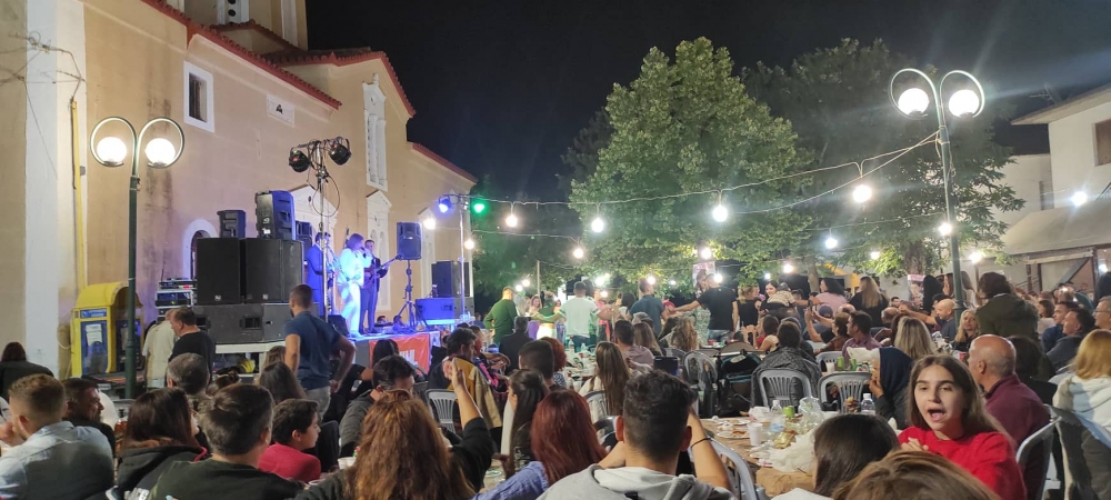 Ξεσήκωσε τον Κεφαλά η Γωγώ Τσαμπά