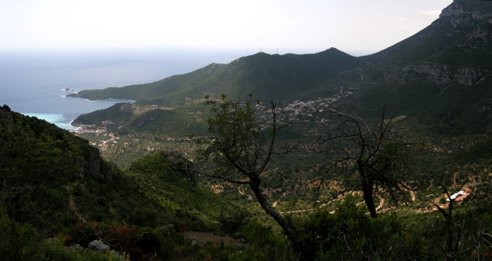 &laquo;&Alpha;&pi;ά&tau;&eta;&tau;&omicron;&raquo; &kappa;&alpha;&iota;&hellip; &alpha;&pi;&rho;ό&sigma;&beta;&lambda;&eta;&tau;&omicron; &theta;έ&lambda;&omicron;&upsilon;&nu; &tau;&omicron; &Chi;&iota;&omicron;&nu;&omicron;&beta;&omicron;ύ&nu;&iota; 3 &delta;ή&mu;&omicron;&iota;