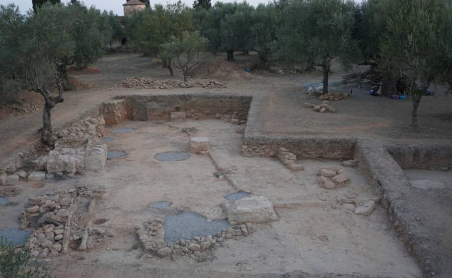 &laquo;&Kappa;&epsilon;&rho;&alpha;&upsilon;&nu;&omicron;ί&raquo; &Sigma;&pi;&upsilon;&rho;ό&pi;&omicron;&upsilon;&lambda;&omicron;&upsilon; &gamma;&iota;&alpha; &Alpha;&gamma;. &Beta;&alpha;&sigma;ί&lambda;&epsilon;&iota;&omicron; &kappa;&alpha;&iota; &Pi;&epsilon;&lambda;&lambda;ά&nu;&alpha;