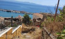&Alpha;&pi;&rsquo; ό&lambda;&alpha; &laquo;έ&chi;&epsilon;&iota;&raquo; &omicron; &Kappa;&omicron;ύ&mu;&alpha;&rho;&omicron;&sigmaf; &sigma;&tau;&omicron; &Gamma;ύ&theta;&epsilon;&iota;&omicron;
