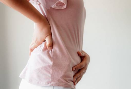 Πρησμένη κοιλιά; 2 πανεύκολοι τρόποι να μειώσεις το φούσκωμα