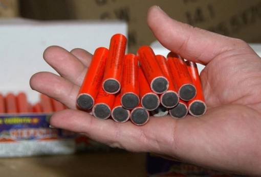 Τον έπιασαν με κροτίδες σε περιοχή της Αν. Μάνης