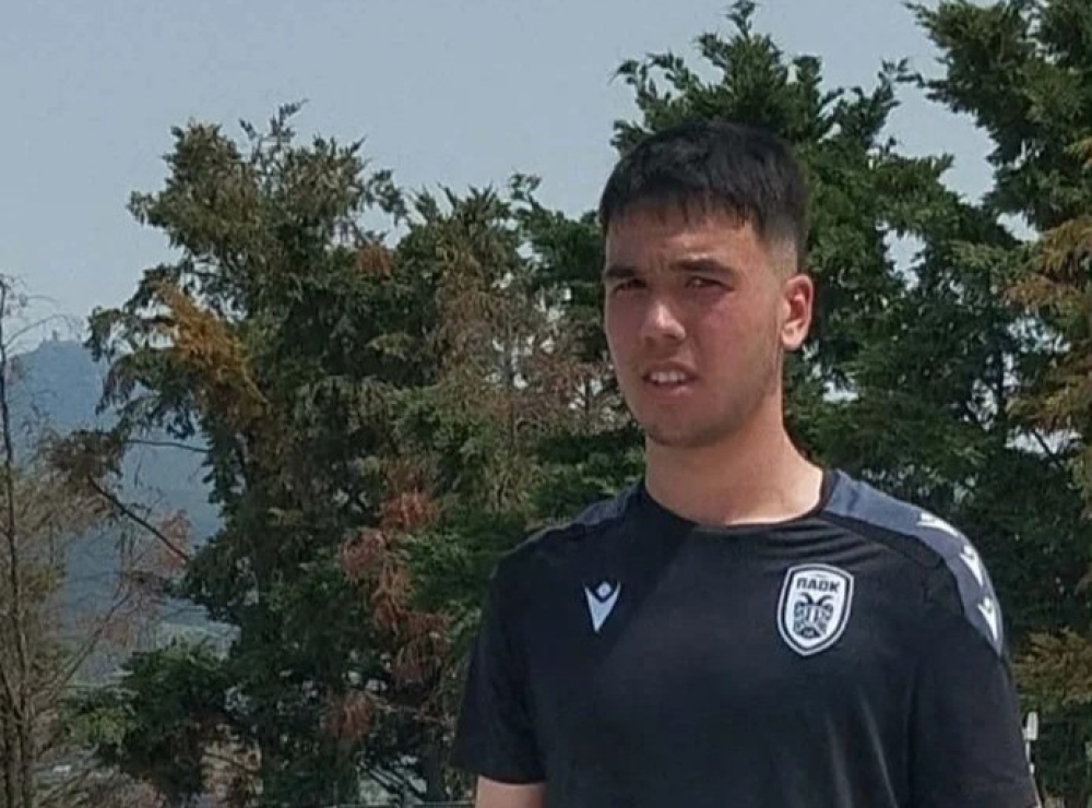 &Sigma;&tau;&omicron; &laquo;&mu;&iota;&kappa;&rho;&omicron;&sigma;&kappa;ό&pi;&iota;&omicron;&raquo; &tau;&omicron;&upsilon; &Pi;&Alpha;&Omicron;&Kappa; &Beta;&rsquo; &omicron; &Lambda;ά&kappa;&omega;&nu;&alpha;&sigmaf; &Pi;&alpha;&nu;&alpha;&gamma;&iota;ώ&tau;&eta;&sigmaf; &Mu;&alpha;&nu;&iota;ά&tau;&eta;&sigmaf;
