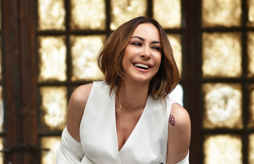 &Eta; &Mu;&epsilon;&lambda;ί&nu;&alpha; &Alpha;&sigma;&lambda;&alpha;&nu;ί&delta;&omicron;&upsilon; &sigma;&epsilon; έ&nu;&alpha; &sigma;ύ&nu;&theta;&epsilon;&tau;&omicron; &mu;&omicron;&upsilon;&sigma;&iota;&kappa;ό &pi;&rho;ό&gamma;&rho;&alpha;&mu;&mu;&alpha; &sigma;&tau;&omicron; &Sigma;&alpha;ϊ&nu;&omicron;&pi;&omicron;ύ&lambda;&epsilon;&iota;&omicron;