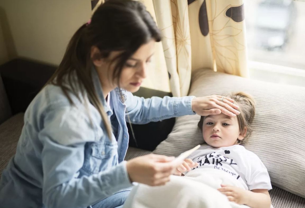 &Gamma;&iota;&alpha;&tau;ί &phi;έ&tau;&omicron;&sigmaf; &eta; &gamma;&rho;ί&pi;&eta; &laquo;&tau;&sigma;&alpha;&kappa;ί&zeta;&epsilon;&iota;&raquo; &tau;&alpha; &pi;&alpha;&iota;&delta;&iota;ά