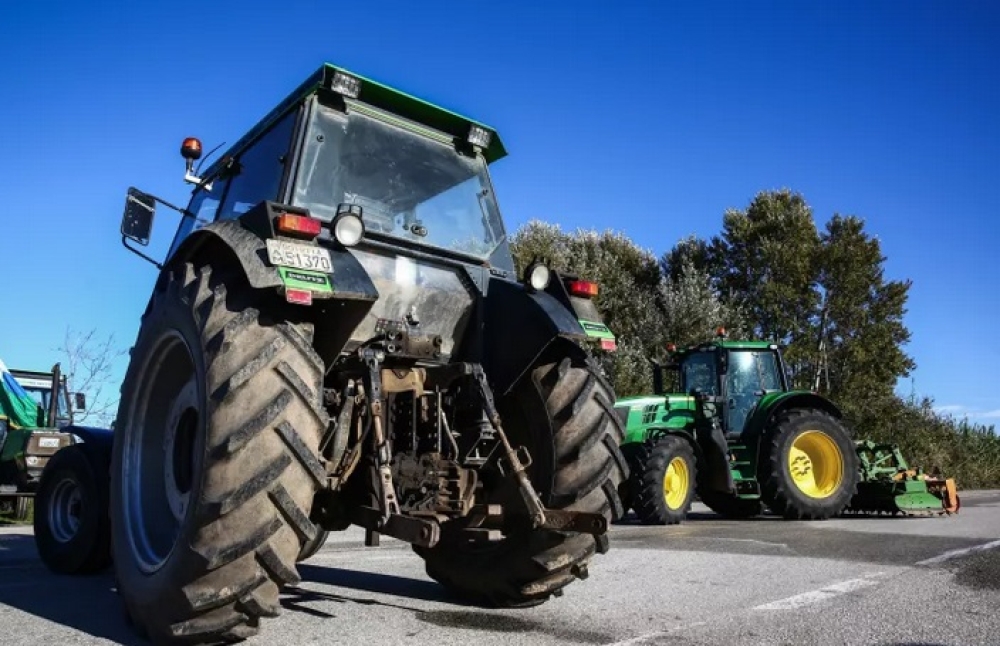 Παμπελοποννησιακή σύσκεψη αγροτοκτηνοτρόφων και στον ορίζοντα μπλόκα