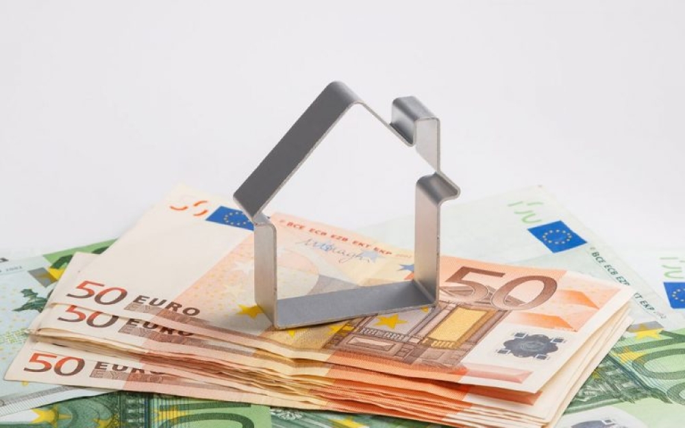 &Epsilon;&Nu;&Phi;&Iota;&Alpha;: &Sigma;&epsilon; &pi;&omicron;&iota;&omicron;&upsilon;&sigmaf; &theta;&alpha;&hellip; έ&rho;&theta;&epsilon;&iota; &lambda;&iota;&gamma;ό&tau;&epsilon;&rho;&omicron;&sigmaf; &phi;έ&tau;&omicron;&sigmaf;;