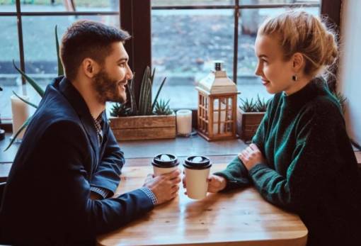 Τέρμα τα «βλέπουμε»: Το dating θέλει ξεκάθαρο «θέλω»