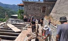 &Tau;&alpha; &Lambda;&alpha;&gamma;&kappa;ά&delta;&iota;&alpha; &kappa;&rho;&alpha;&tau;&omicron;ύ&nu; &zeta;&omega;&nu;&tau;&alpha;&nu;ή &tau;&eta;&nu; &tau;έ&chi;&nu;&eta; &tau;&eta;&sigmaf; &pi;έ&tau;&rho;&alpha;&sigmaf;