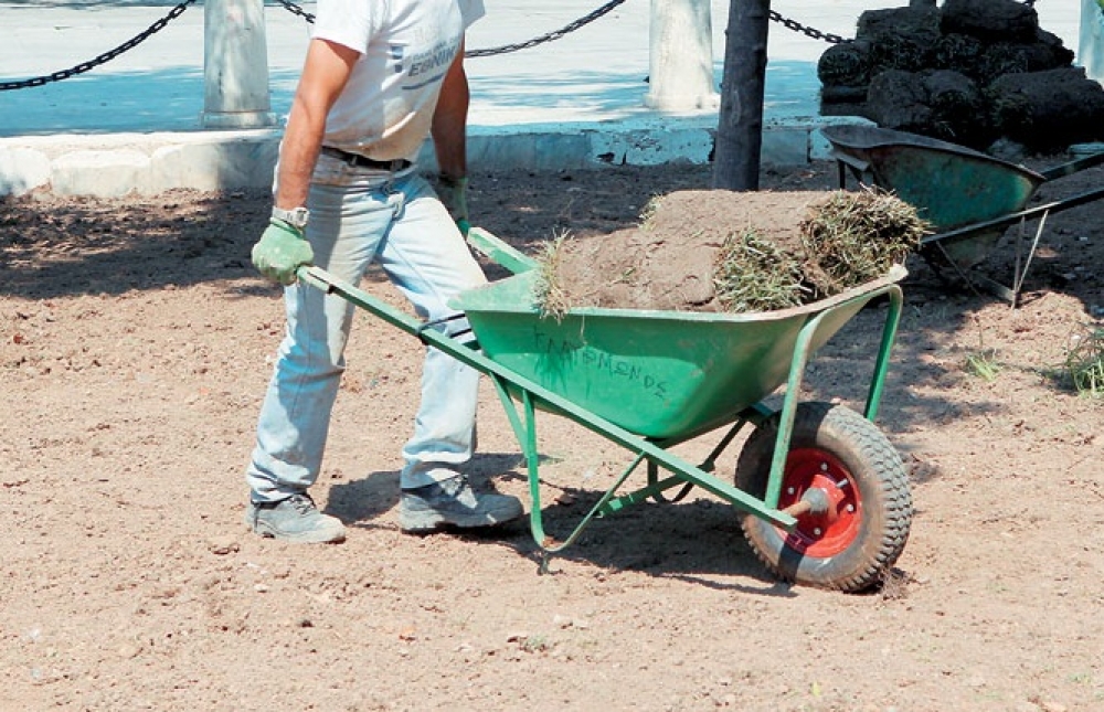 &Epsilon;ί&kappa;&omicron;&sigma;&iota; &pi;&rho;&omicron;&sigma;&lambda;ή&psi;&epsilon;&iota;&sigmaf; &epsilon;&rho;&gamma;&alpha;&tau;ώ&nu; &sigma;&tau;&omicron; &Delta;ή&mu;&omicron; &Sigma;&pi;ά&rho;&tau;&eta;&sigmaf;