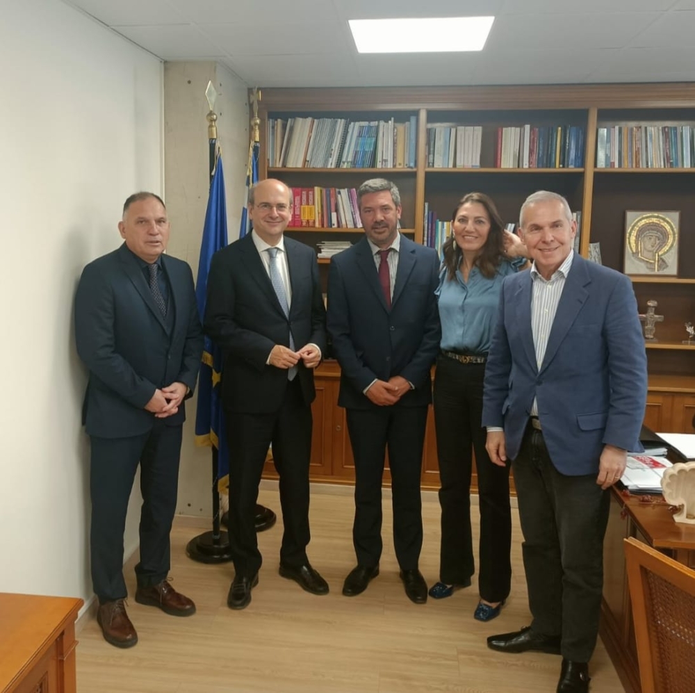 &Sigma;&tau;&omicron;&nu; &Chi;&alpha;&tau;&zeta;&eta;&delta;ά&kappa;&eta; &omicron; &Tau;&sigma;&iota;&rho;&iota;&gamma;&omega;&tau;ά&kappa;&eta;&sigmaf; &gamma;&iota;&alpha; &tau;&eta; &zeta;ώ&nu;&eta; &alpha;&iota;&gamma;&iota;&alpha;&lambda;&omicron;ύ