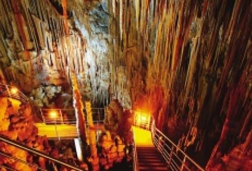 Ξεναγήσεις κάθε Σαββατοκύριακο του Νοεμβρίου στο Σπήλαιο Καστανιάς