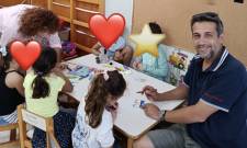 &laquo;&Mu;&omicron;&nu;&alpha;&delta;&iota;&kappa;&omicron;ί Ά&nu;&theta;&rho;&omega;&pi;&omicron;&iota;, &Mu;&iota;&alpha; &Mu;&epsilon;&gamma;ά&lambda;&eta; &Pi;&alpha;&rho;έ&alpha;&raquo; &sigma;&tau;&eta;&nu; &Epsilon;&lambda;&alpha;&phi;ό&nu;&eta;&sigma;&omicron;