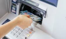 &Alpha;&nu;&alpha;&tau;&rho;&omicron;&pi;ή &sigma;&tau;&iota;&sigmaf; &tau;&rho;ά&pi;&epsilon;&zeta;&epsilon;&sigmaf;: &Alpha;&lambda;&lambda;ά&zeta;&omicron;&upsilon;&nu; &omicron;&iota; &lambda;&omicron;&gamma;&alpha;&rho;&iota;&alpha;&sigma;&mu;&omicron;ί