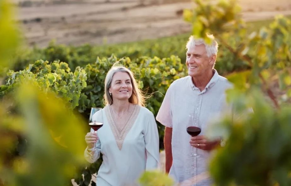 &Alpha;&lambda;&kappa;&omicron;ό&lambda;: Έ&rho;&epsilon;&upsilon;&nu;&alpha; &alpha;&pi;&omicron;&kappa;&alpha;&lambda;ύ&pi;&tau;&epsilon;&iota; &tau;&omicron; &pi;&omicron;&tau;ό &pi;&omicron;&upsilon; &laquo;&alpha;&gamma;&alpha;&pi;ά&raquo; &pi;&epsilon;&rho;&iota;&sigma;&sigma;ό&tau;&epsilon;&rho;&omicron; &eta; &kappa;&alpha;&rho;&delta;&iota;ά &mu;&alpha;&sigmaf;