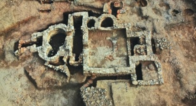 4&eta; "&Alpha;&rho;&chi;&alpha;&iota;&omicron;&lambda;&omicron;&gamma;&iota;&kappa;ή &kappa;&alpha;&iota; &iota;&sigma;&tau;&omicron;&rho;&iota;&kappa;ή &pi;&epsilon;&rho;&iota;ή&gamma;&eta;&sigma;&eta;" &sigma;&tau;&eta;&nu; &Alpha;&gamma;ό&rho;&iota;&alpha;&nu;&eta;