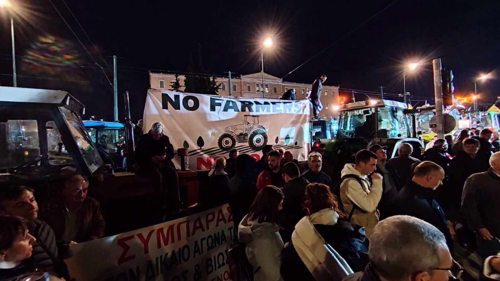 Οι αγρότες «μίλησαν» στο Σύνταγμα με τη Λακωνία παρούσα
