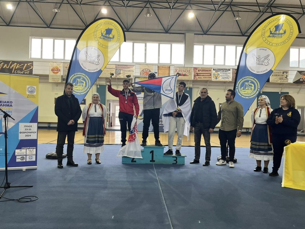 &Theta;&epsilon;&tau;&iota;&kappa;ή &eta; &pi;&alpha;&rho;&omicron;&upsilon;&sigma;ί&alpha; &tau;&omicron;&upsilon; &Nu;&alpha;&upsilon;&tau;&iota;&kappa;&omicron;ύ &Omicron;&mu;ί&lambda;&omicron;&upsilon; &Lambda;&alpha;&kappa;&omega;&nu;ί&alpha;&sigmaf; &sigma;&tau;&omicron; &Pi;&epsilon;&rho;&iota;&phi;&epsilon;&rho;&epsilon;&iota;&alpha;&kappa;ό &Pi;&rho;&omega;&tau;ά&theta;&lambda;&eta;&mu;&alpha; &Nu;&omicron;&tau;ί&omicron;&upsilon; &Epsilon;&lambda;&lambda;ά&delta;&omicron;&sigmaf;