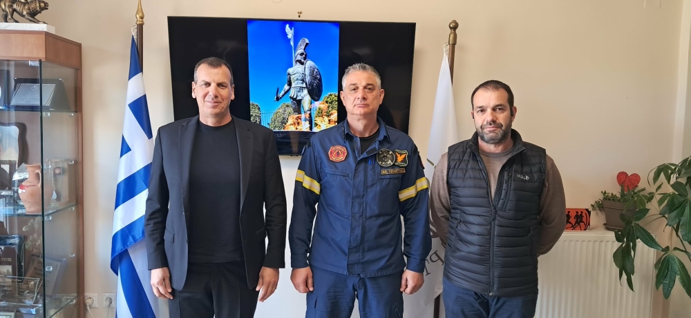 &Mu;&epsilon; &tau;&omicron;&nu; &nu;έ&omicron; &Lambda;&alpha;&kappa;&omega;&nu;ά&rho;&chi;&eta; &tau;&eta;&sigmaf; &Pi;&upsilon;&rho;&omicron;&sigma;&beta;&epsilon;&sigma;&tau;&iota;&kappa;ή&sigmaf; &sigma;&upsilon;&nu;&alpha;&nu;&tau;ή&theta;&eta;&kappa;&alpha;&nu; &Beta;&alpha;&kappa;&alpha;&lambda;ό&pi;&omicron;&upsilon;&lambda;&omicron;&sigmaf;-&Kappa;&alpha;&kappa;&omicron;ύ&rho;&omicron;&sigmaf;