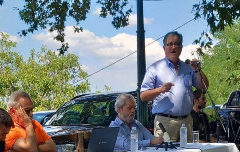 Έ&nu;&alpha; &delta;&iota;ή&mu;&epsilon;&rho;&omicron; &gamma;&iota;&alpha; &tau;&omicron;&upsilon;&sigmaf; &Kappa;&lambda;έ&phi;&tau;&epsilon;&sigmaf; &kappa;&alpha;&iota; &tau;&eta;&nu; &Alpha;&nu;&tau;ί&sigma;&tau;&alpha;&sigma;&eta; &sigma;&tau;&eta; &Beta;&alpha;&rho;&beta;ί&tau;&sigma;&alpha;