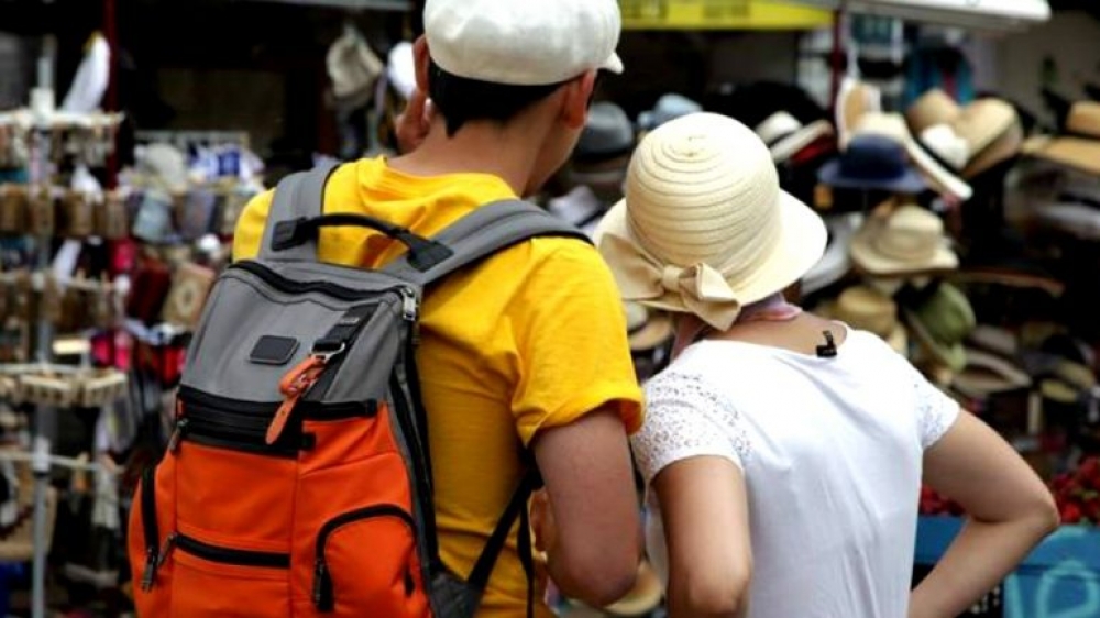 &Mu;&epsilon;&rho;ί&delta;&iota;&omicron; 3% &tau;&omicron;&upsilon; &Tau;&omicron;&upsilon;&rho;&iota;&sigma;&mu;&omicron;ύ &sigma;&tau;&eta;&nu; &Pi;&epsilon;&lambda;&omicron;&pi;ό&nu;&nu;&eta;&sigma;&omicron;