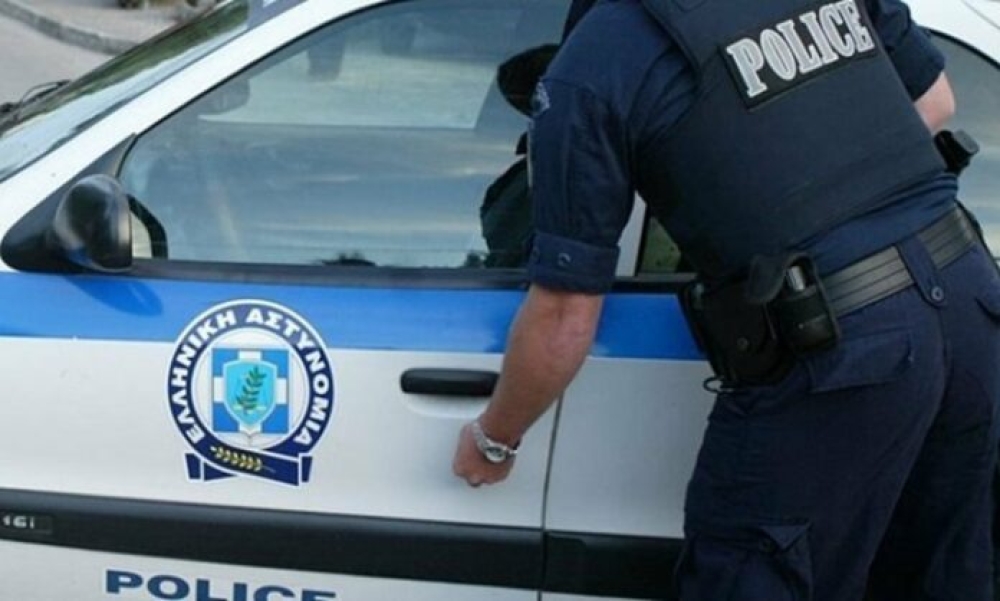 &Tau;&rho;&epsilon;&iota;&sigmaf; &sigma;&upsilon;&lambda;&lambda;ή&psi;&epsilon;&iota;&sigmaf; &gamma;&iota;&alpha; &eta;&rho;&omega;ί&nu;&eta; &sigma;&epsilon; &pi;ό&lambda;&eta; &tau;&eta;&sigmaf; &Lambda;&alpha;&kappa;&omega;&nu;ί&alpha;&sigmaf;