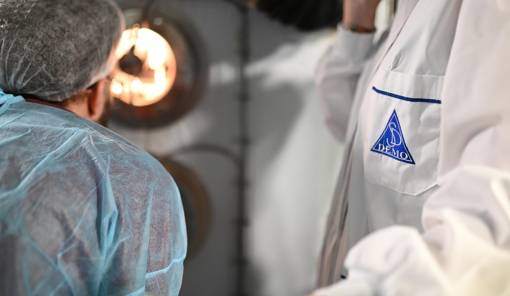 &Phi;&alpha;&rho;&mu;&alpha;&kappa;&omicron;&beta;&iota;&omicron;&mu;&eta;&chi;&alpha;&nu;ί&alpha; &sigma;&tau;&eta;&nu; &Epsilon;&upsilon;&rho;ώ&pi;&eta;: &Omicron; &rho;ό&lambda;&omicron;&sigmaf; &tau;&eta;&sigmaf; &Epsilon;&lambda;&lambda;ά&delta;&alpha;&sigmaf;