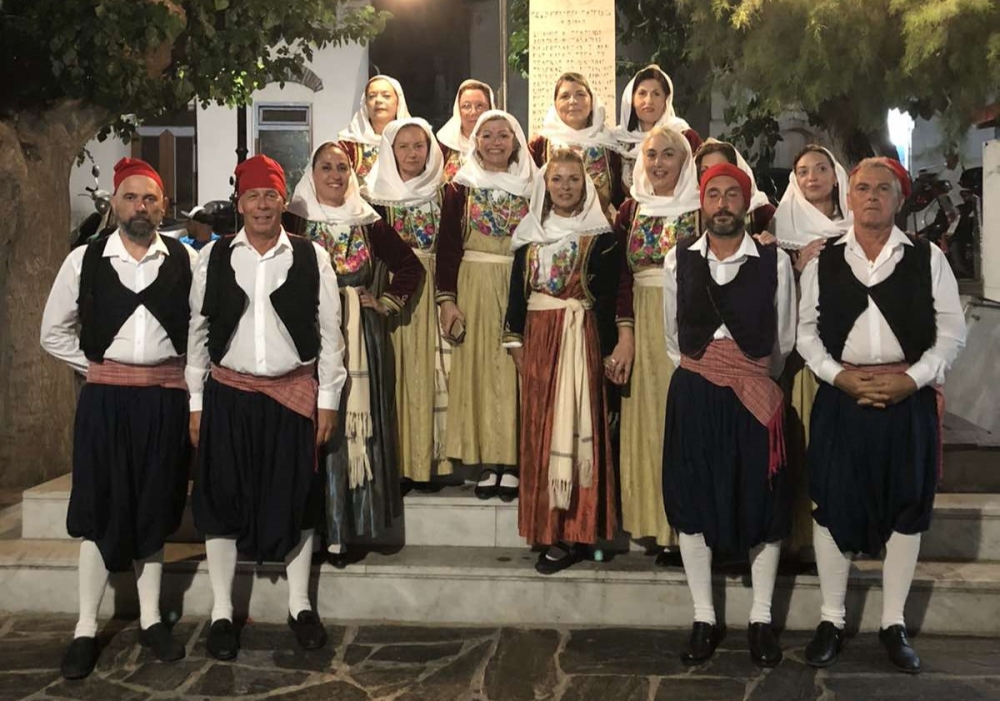 &Omicron;&iota; &Theta;&epsilon;&rho;ά&pi;&nu;&epsilon;&sigmaf; έ&sigma;&tau;&eta;&sigma;&alpha;&nu; &chi;&omicron;&rho;ό &sigma;&tau;&eta;&nu; &Iota;&kappa;&alpha;&rho;ί&alpha;