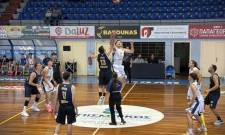 &Alpha;1&rsquo; &Epsilon;&Kappa;&Alpha;&Sigma;&Kappa;&Epsilon;&Nu;&Omicron;&Pi;: &Pi;&rho;&epsilon;&mu;&iota;έ&rho;&alpha; &mu;&epsilon; &nu;ί&kappa;&eta; &gamma;&iota;&alpha; &Alpha;&Pi;&Omicron;&Epsilon;&Lambda;,  έ&chi;&alpha;&sigma;&alpha;&nu; &Sigma;&pi;&alpha;&rho;&tau;&iota;&alpha;&tau;&iota;&kappa;ό&sigmaf; &kappa;&alpha;&iota; &Alpha;&theta;&lambda;έ&omega;&nu;
