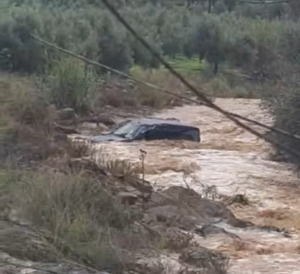 &Sigma;&tau;&omicron; έ&lambda;&epsilon;&omicron;&sigmaf; &tau;&eta;&sigmaf; &kappa;&alpha;&kappa;&omicron;&kappa;&alpha;&iota;&rho;ί&alpha;&sigmaf; &tau;&eta;&nu; &Kappa;&upsilon;&rho;&iota;&alpha;&kappa;ή &eta; &kappa;&epsilon;&nu;&tau;&rho;&iota;&kappa;ή-&nu;ό&tau;&iota;&alpha; &Lambda;&alpha;&kappa;&omega;&nu;ί&alpha;