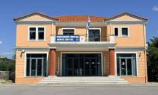&Sigma;&kappa;&iota;έ&sigmaf; &kappa;&alpha;&iota; &epsilon;&rho;&omega;&tau;ή&mu;&alpha;&tau;&alpha; &gamma;&iota;&alpha; &pi;&epsilon;&rho;&iota;&sigma;&tau;&alpha;&tau;&iota;&kappa;ό &sigma;&tau;&eta;&nu; &Omicron;&iota;&kappa;&omicron;&nu;&omicron;&mu;&iota;&kappa;ή &Upsilon;&pi;&eta;&rho;&epsilon;&sigma;ί&alpha; &Sigma;&pi;ά&rho;&tau;&eta;&sigmaf;